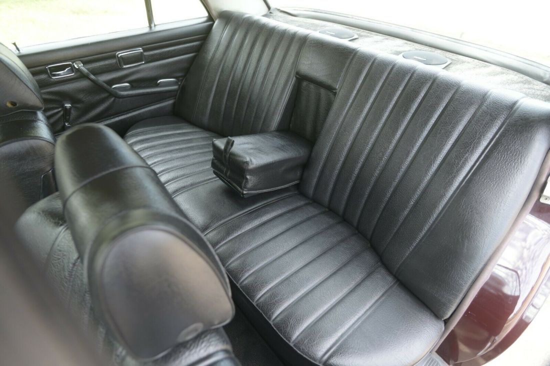 1970 Mercedes-Benz 200-Series SEDAN - photo 10
