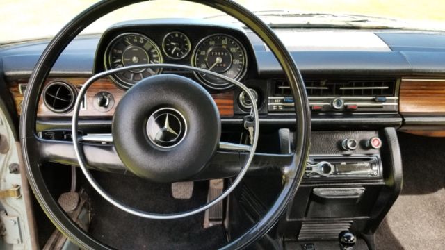 1970 Mercedes-Benz 200-Series 250c - photo 7