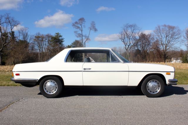 1970 Mercedes 250CE Coupe W114 White/Blue 4spd Manual EURO, 75k KMs Documented 1970 Mercedes-Benz 200-Series 250 CE Coupe ( /8 )
