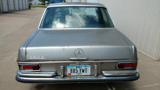 1970 Mercedes-Benz 200-Series - photo 5