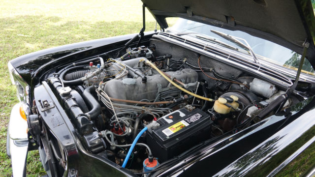 1970 Mercedes-Benz 200-Series Sedan - photo 12