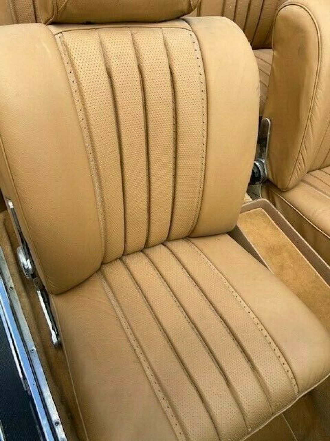 1970 Mercedes-Benz 200-Series - photo 12