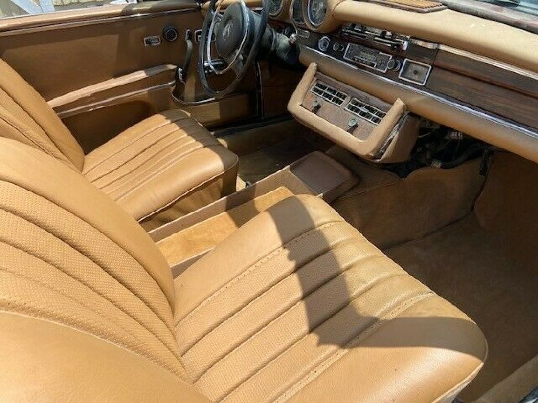 1970 Mercedes-Benz 200-Series - photo 8