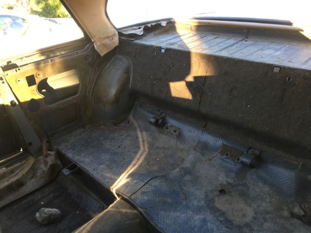 1970 Mercedes-Benz 200-Series - photo 11