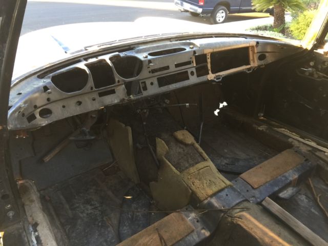 1970 Mercedes-Benz 200-Series - photo 9