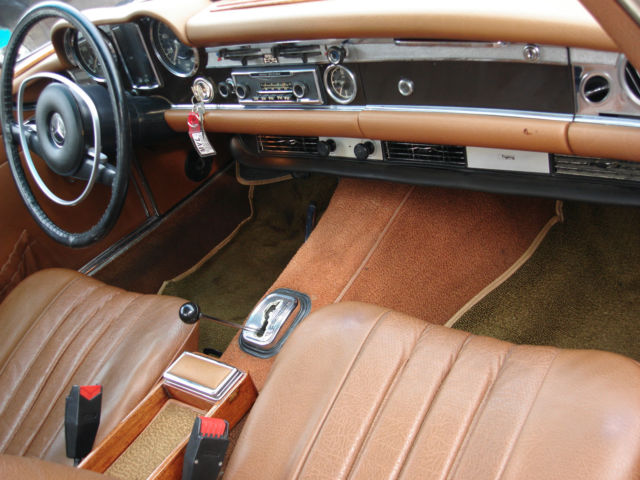 1970 Mercedes-Benz SL-Class 280SL CONVERTIBLE - photo 7