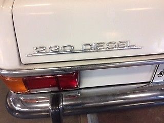 1970 Mercedes-Benz 200-Series - photo 11
