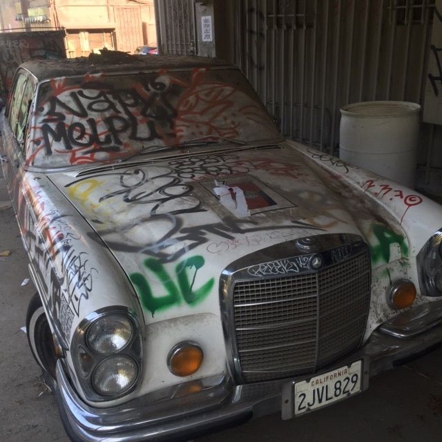 1970 Mercedes-Benz 200-Series