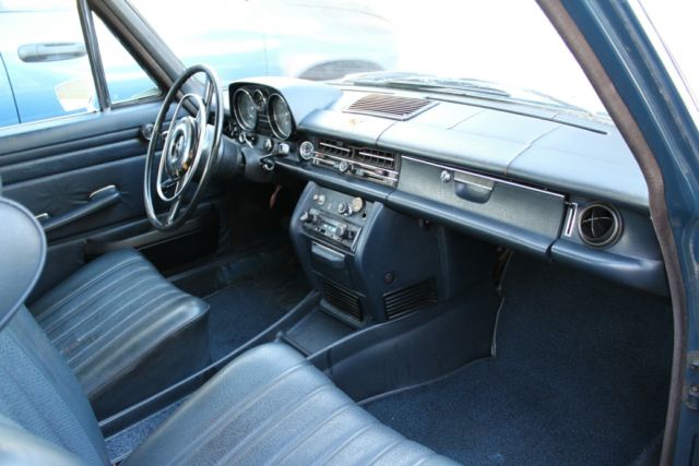 1970 Mercedes-Benz 200-Series 220d - photo 12