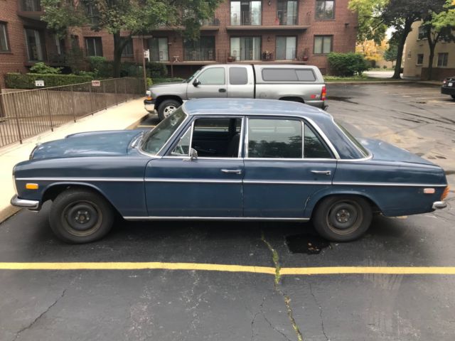 1970 Mercedes-Benz 220D 2.2 OM615 W115 1970 Mercedes-Benz 200-Series Base