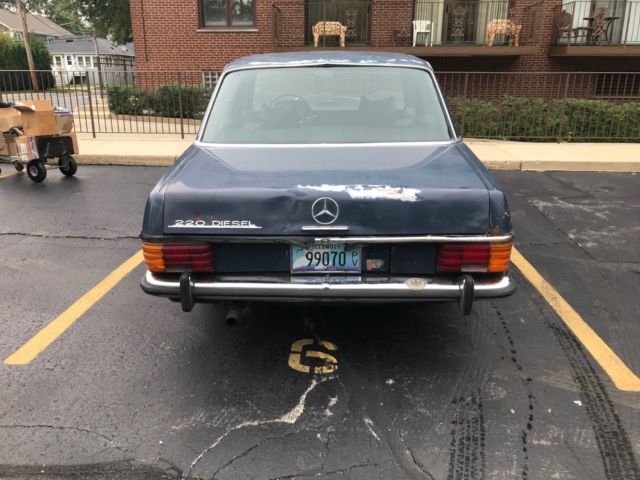 1970 Mercedes-Benz 200-Series Base - photo 4