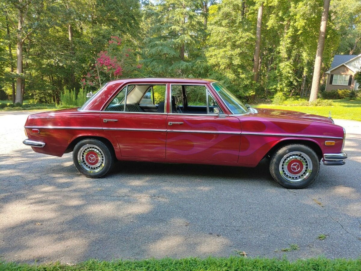 1970 Mercedes Benz 250 with rebuilt 2.8l 6-cylinder and 4-speed manual trans 1970 Mercedes-Benz 250