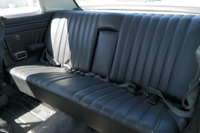 1970 Mercedes-Benz 200-Series - photo 10