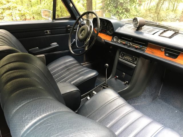 1970 Mercedes-Benz 200-Series CE - photo 6