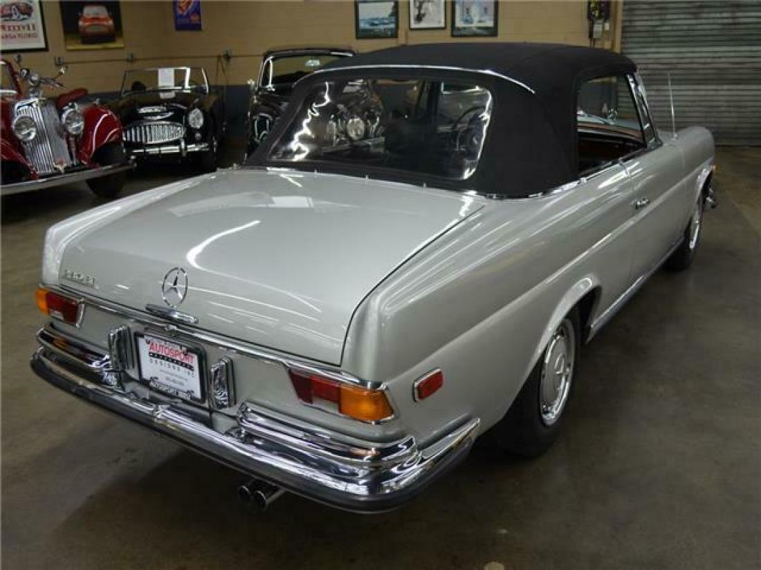 1970 Mercedes-Benz 200-Series Cabriolet - photo 10