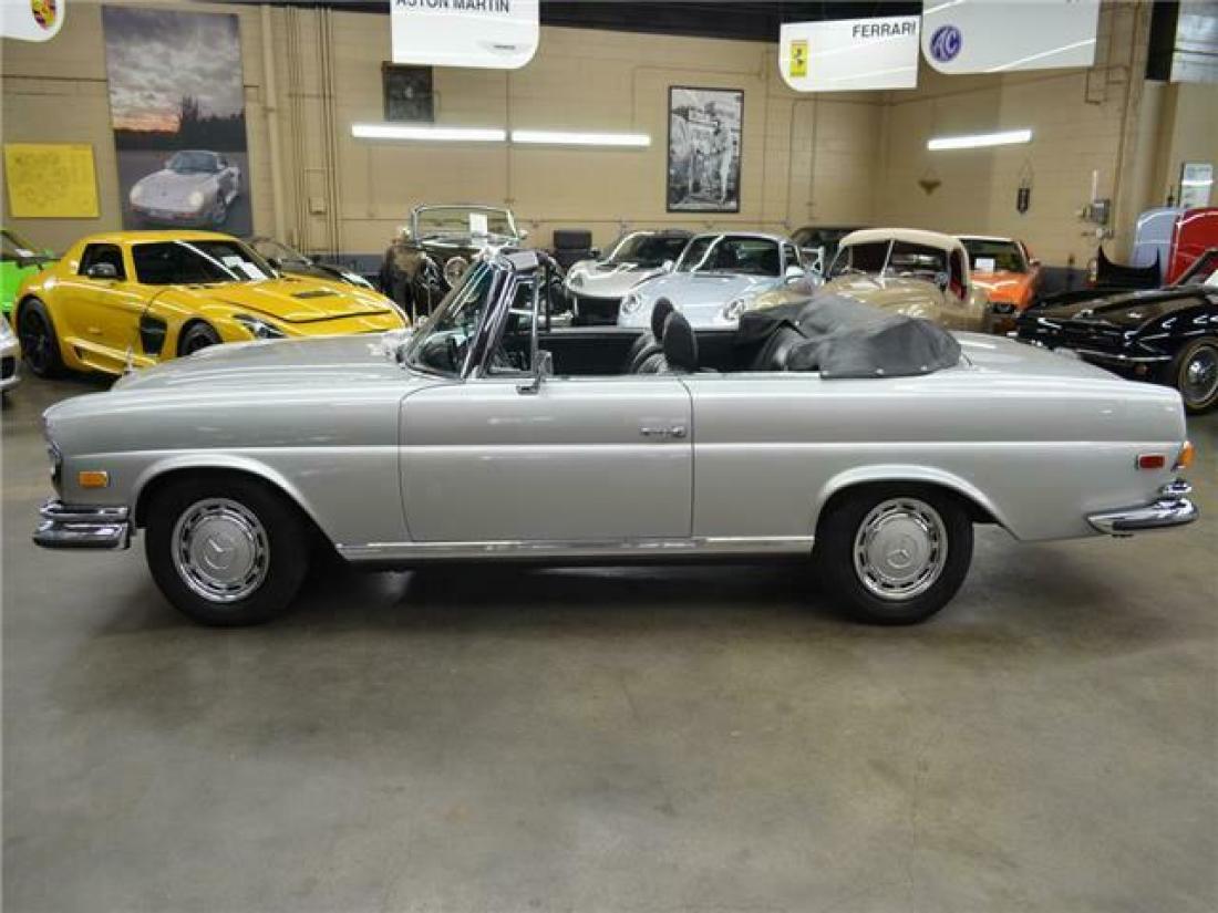 1970 Mercedes-Benz 200-Series Cabriolet - photo 11