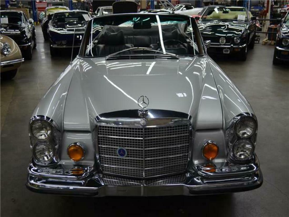 1970 Mercedes-Benz 200-Series Cabriolet - photo 3