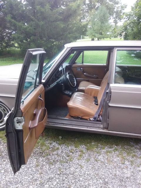 1970 Mercedes-Benz 200-Series SEL - photo 4