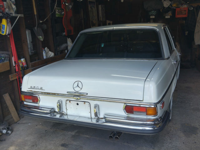 1970 Mercedes-Benz 200-Series - photo 3