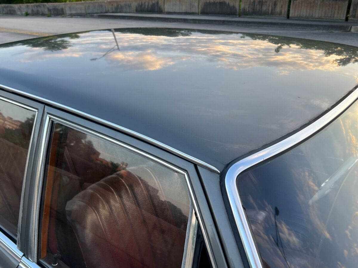 1970 Mercedes-Benz 200-Series Grey Metallic w. Red, Becker, EURO, 4-speed MANUAL - photo 10