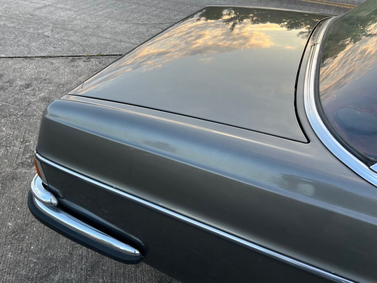 1970 Mercedes-Benz 200-Series Grey Metallic w. Red, Becker, EURO, 4-speed MANUAL - photo 12
