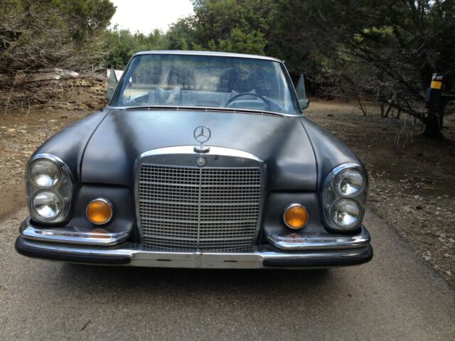 1970 Mercedes-Benz 200-Series - photo 9