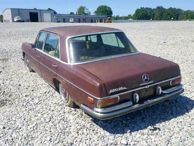 1970 Mercedes-Benz 200-Series CLEAN TITLE - photo 3