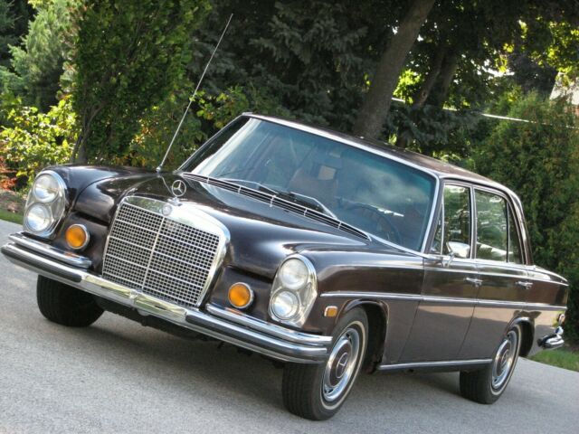 1970 Mercedes-Benz 200-Series 4 DOOR SEDAN/LONG WHEEL BASE - photo 10