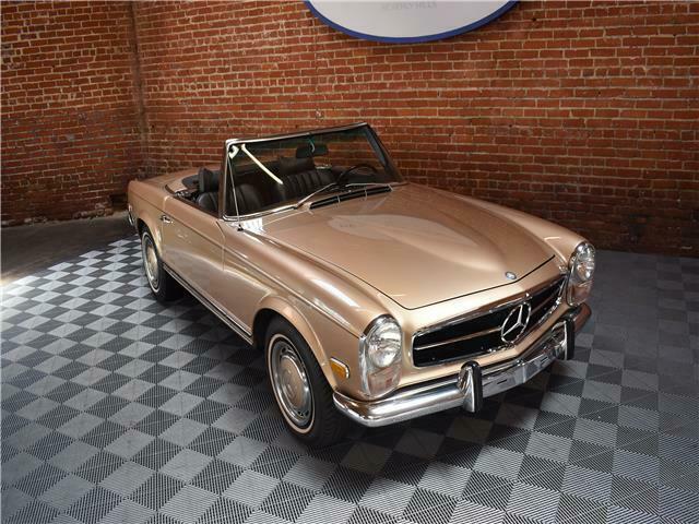 1970 Mercedes-Benz SL-Class -- - photo 2