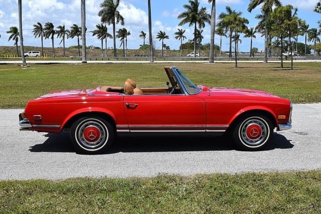 1970 Mercedes-Benz 200-Series - photo 4