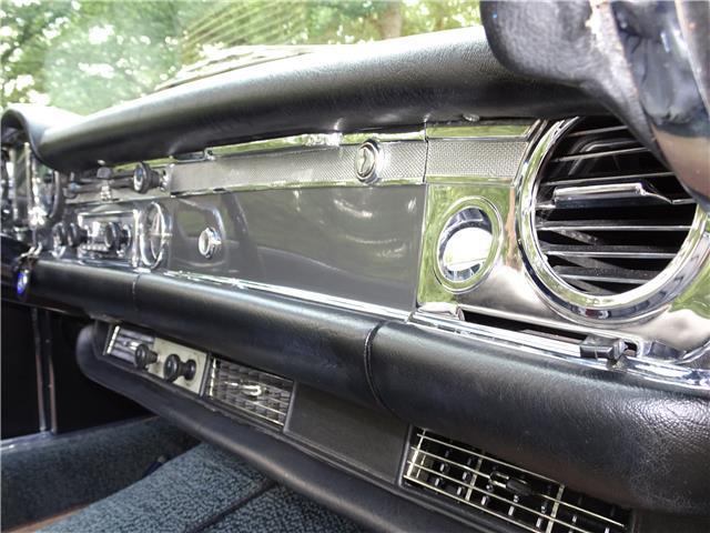 1970 Mercedes-Benz SL-Class Convertible - photo 11