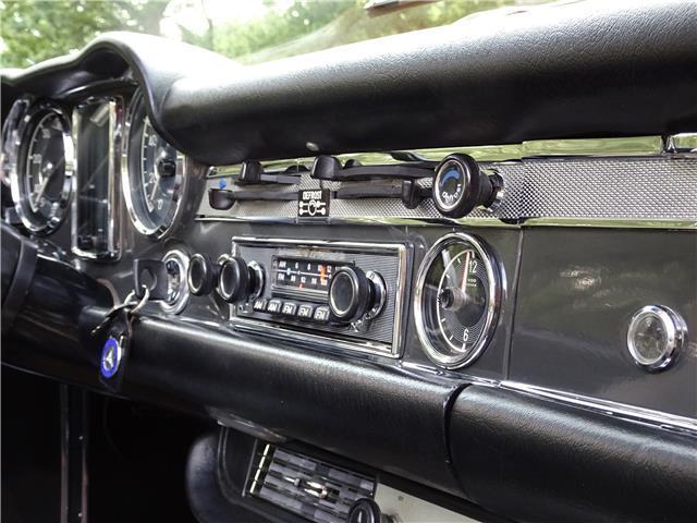 1970 Mercedes-Benz SL-Class Convertible - photo 12