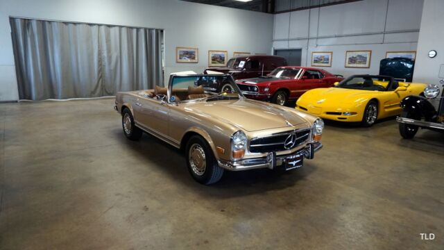 1970 Mercedes-Benz SL-Class -- - photo 2