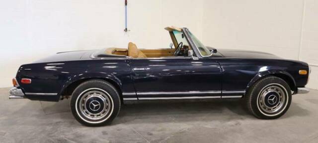 1970 Mercedes-Benz SL-Class Pagoda top automatic with zero rust - photo 3