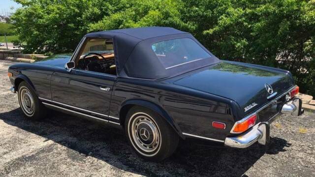 1970 Mercedes-Benz SL-Class Pagoda top automatic with zero rust - photo 6