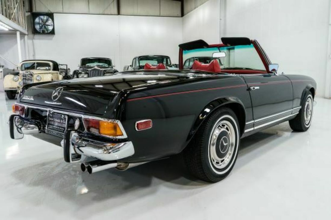 1970 Mercedes-Benz 200-Series - photo 11
