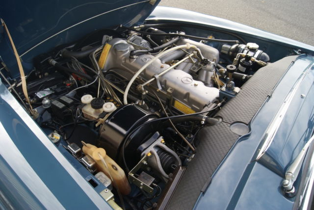 1970 Mercedes-Benz 200-Series Base - photo 13