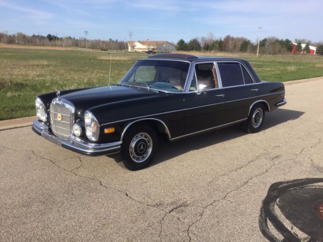 1970 Mercedes-Benz 300 SEL 6.3 V 8 1970 Mercedes-Benz 300-Series