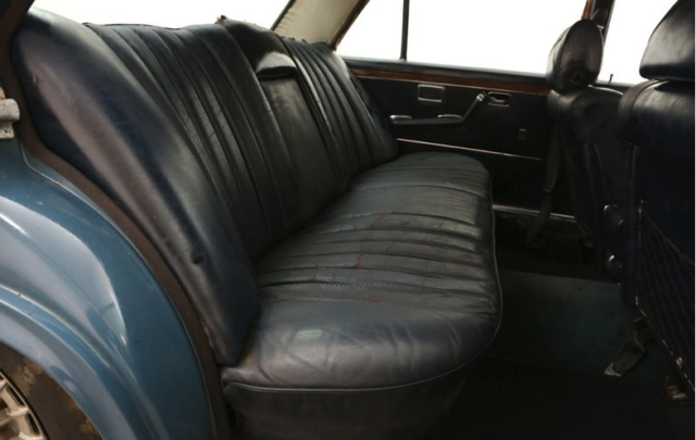 1970 Mercedes-Benz 300-Series Clean Title/AC Power windows, steering - photo 7