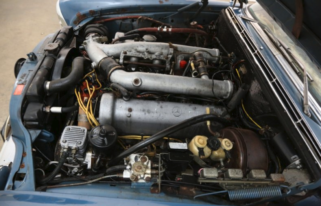 1970 Mercedes-Benz 300-Series Clean Title/AC Power windows, steering - photo 9