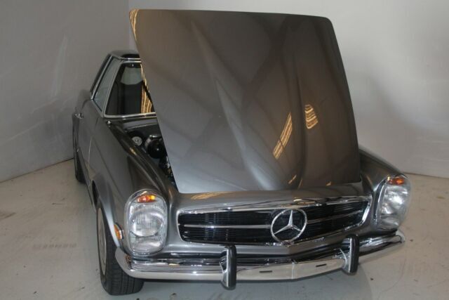 1970 Mercedes-Benz SL280 PAGODA Custom Restoration - photo 12