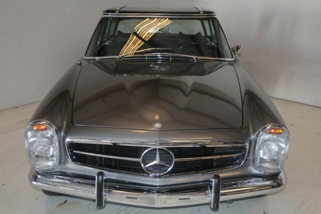 1970 Mercedes-Benz SL280 PAGODA Custom Restoration - photo 2
