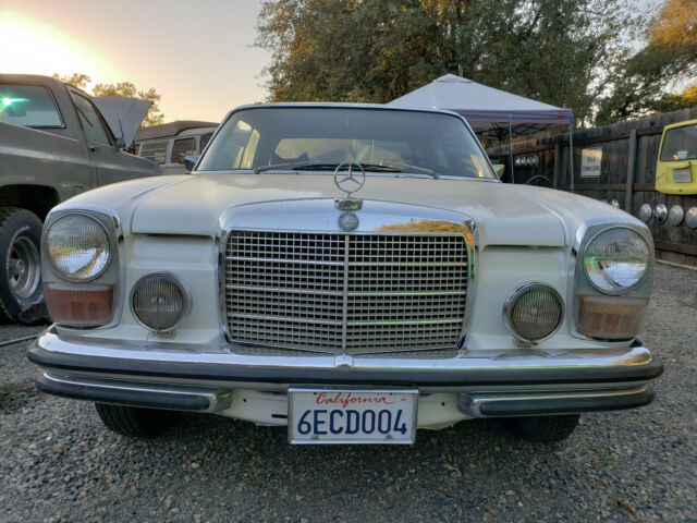 1970 Mercedes-Benz 200-Series 250/8 - photo 2
