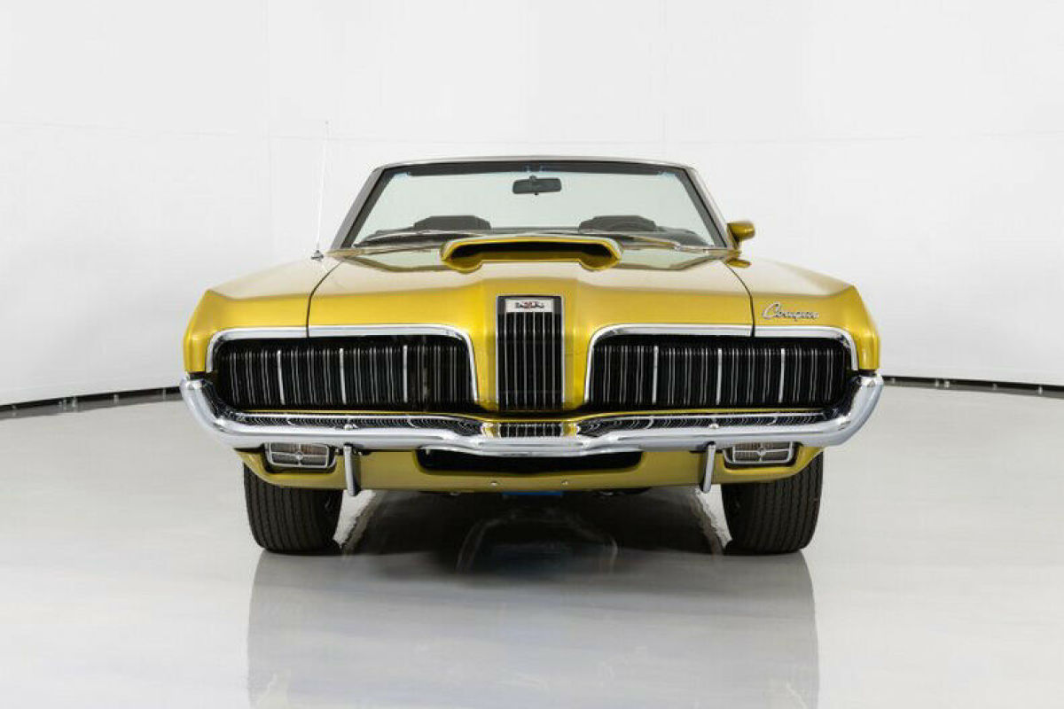 1970 Mercury Cougar XR7 Convertible 428 Cobra Jet - photo 4