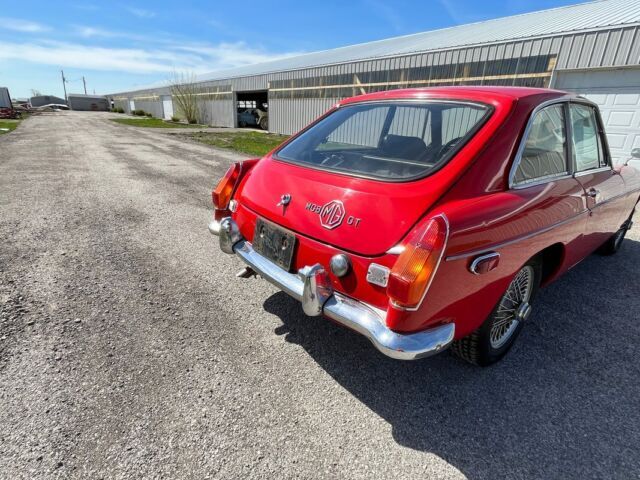 1970 MG GT - photo 12