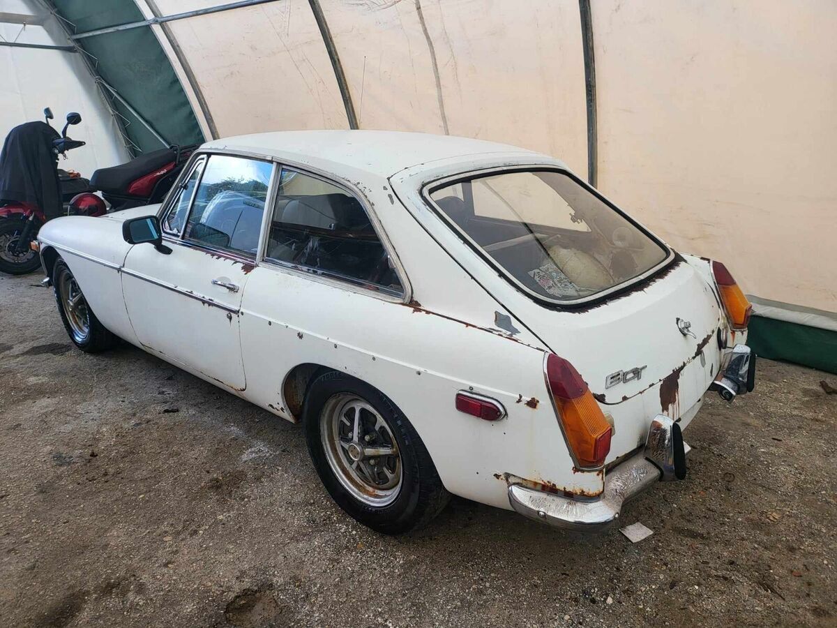 1970 MG MGB - photo 2