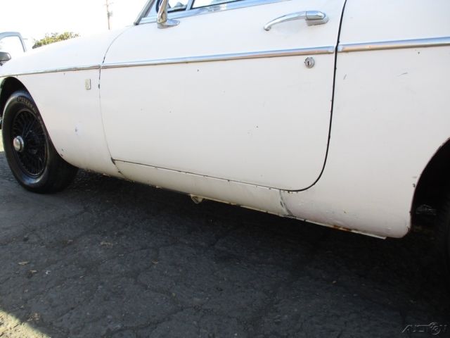 1970 MG MGB - photo 12