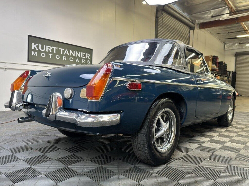 1970 MG MGB 1970 MGB. MINERAL BLUE WITH BLACK TRIM ,TOP, TONNEAU COVER - photo 9