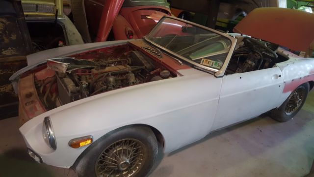 1970 MG MGB Roadster - photo 2