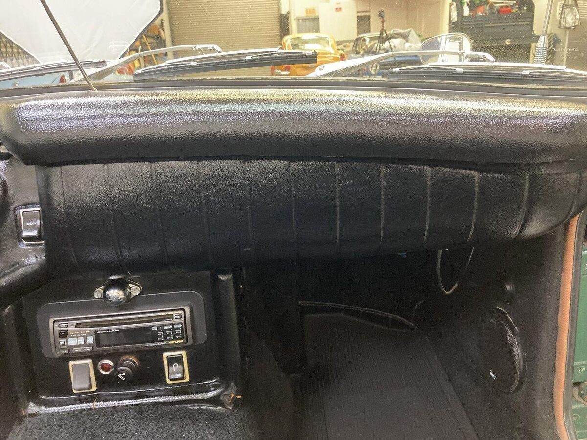 1970 MG MGB - photo 13